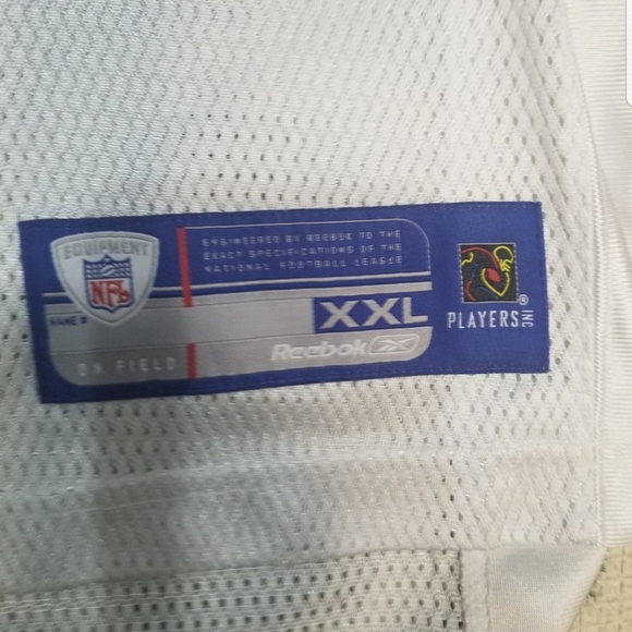 Tom Brady New England Patriots Football Jersey - Picture 4 of 4